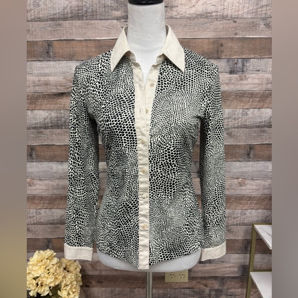 J McLaughlin Black and White Animal Print Button Down Small - Picture 5 of 6